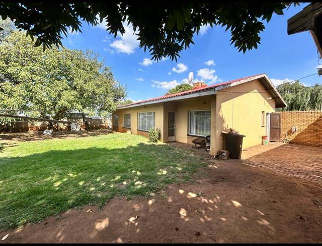 3 BEDROOM HOUSE FOR SALE IN STRUBENVALE